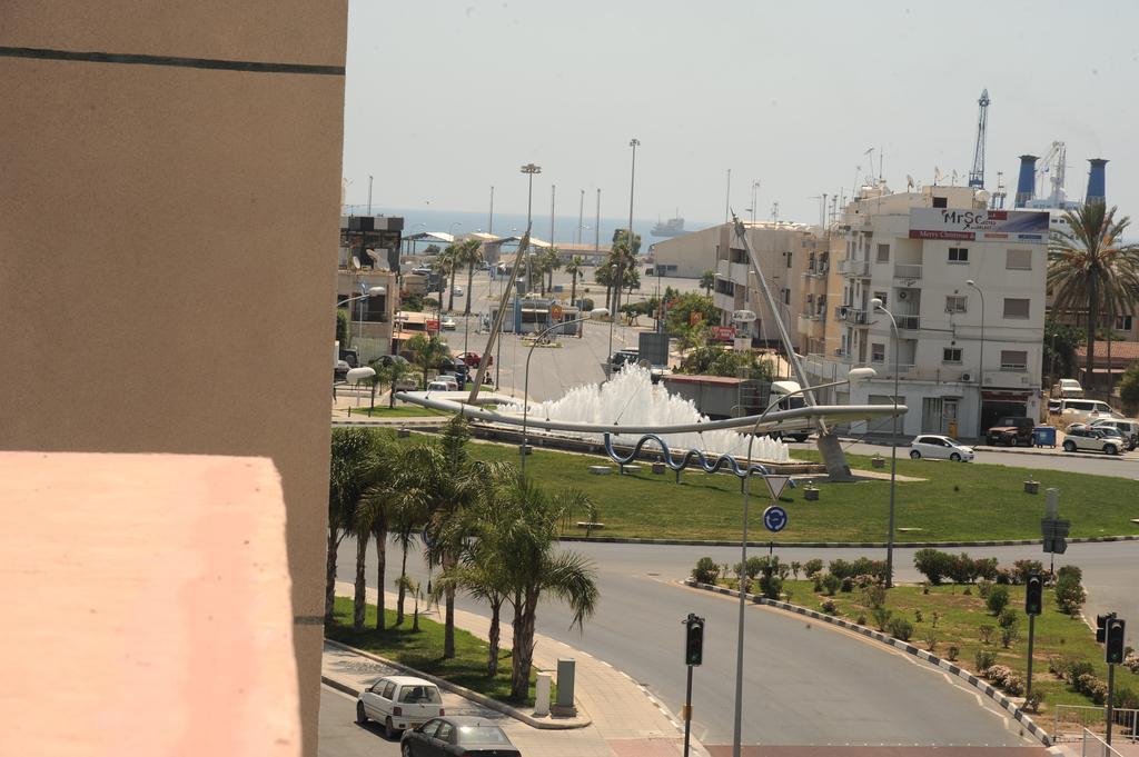 Elysso Apartments Larnaca Exterior photo